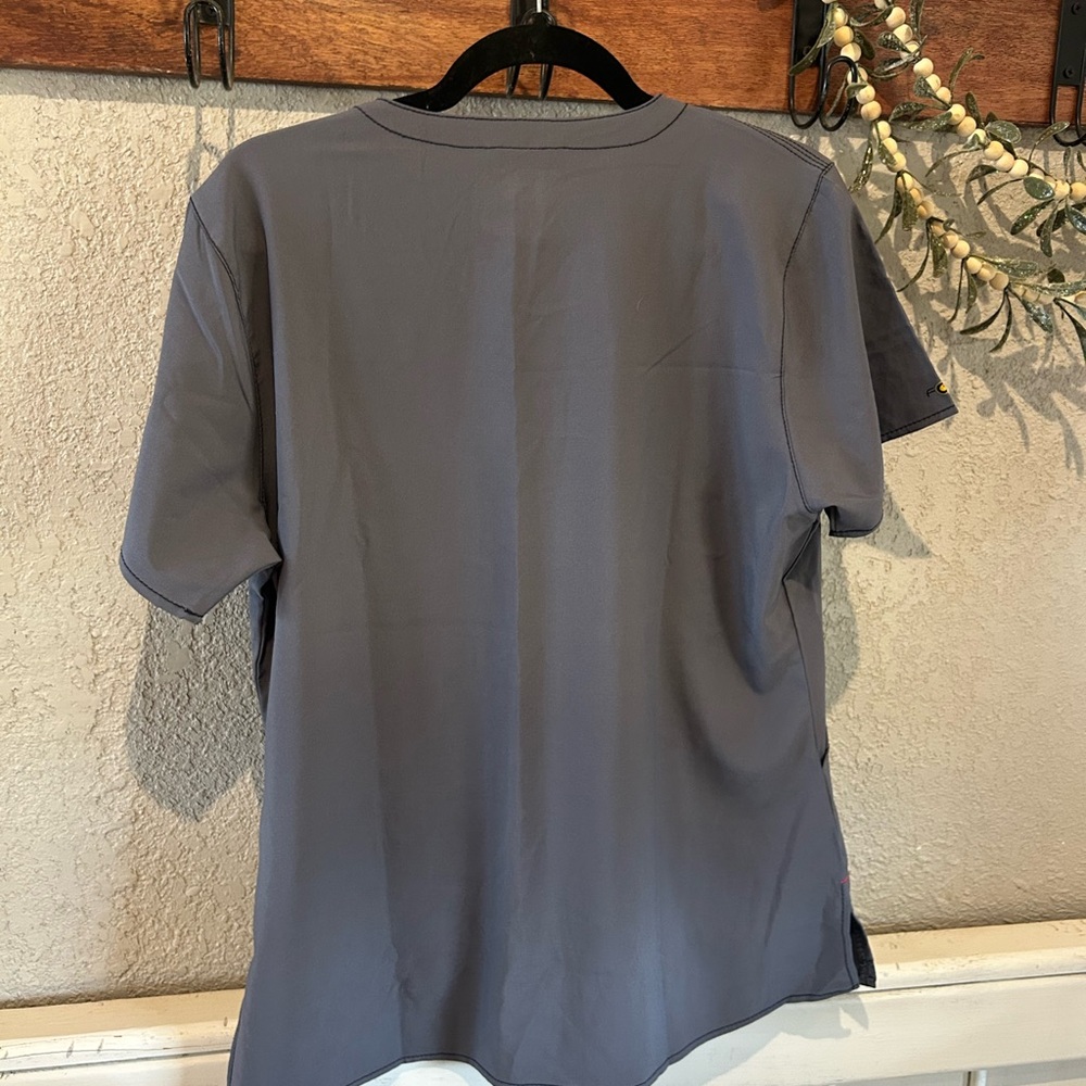 Carhartt Gray Short Sleeve Scrub Top Medium - Picture 7 of 8